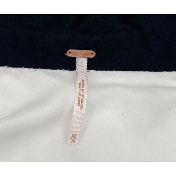 Free People Womens Oversized Blouse White & Black Button Down Size XS‎ - Picture 2 of 5